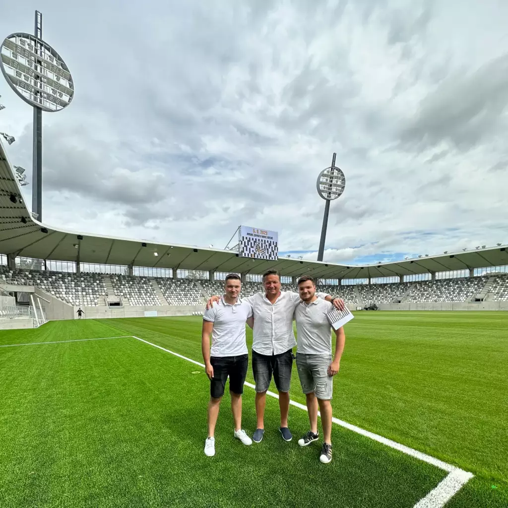 Potkali jsme se - stadion FK Hradec Králové