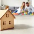 Začíná vlna refixací koronavirových hypoték. Co dělat, když banka nabídne novou sazbu?
