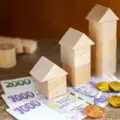 Realitní trh v létě 2025. Když svět zpomaluje, Česko staví